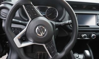 2021 Nissan Kicks S