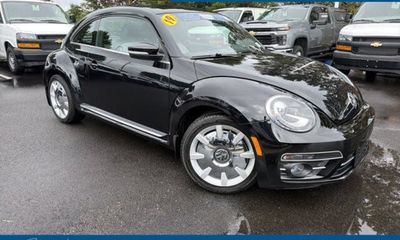 2019 Volkswagen Beetle SE