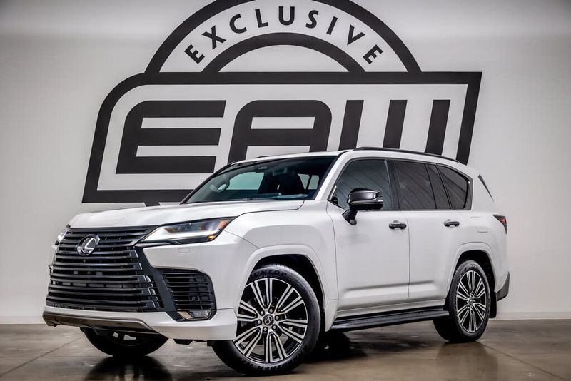 2025 Lexus LX — a typically priced live listing