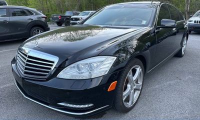 2013 Mercedes-Benz S-Class S550V 4 Matic