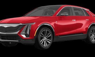 2025 Cadillac Lyriq Luxury 3