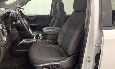 2022 GMC Sierra Limited Elevation