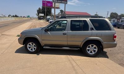 2004 Nissan Pathfinder LE
