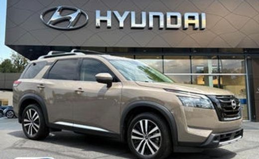 2026 Nissan Pathfinder SV