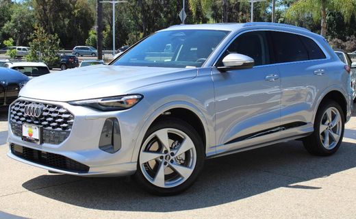 2026 Audi Q5 Quattro Premium Plus