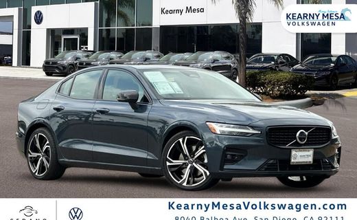 2024 Volvo S60 Plus Dark