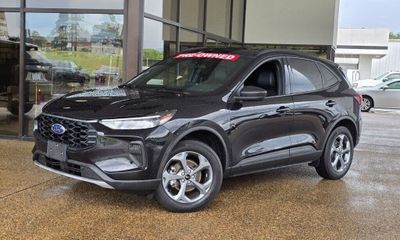 2025 Ford Escape ST Line