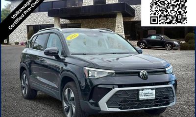 2025 Volkswagen Taos 4Motion SE