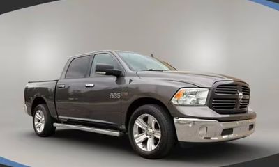 2017 Ram 1500 SLT