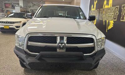 2019 Ram 1500 SLT