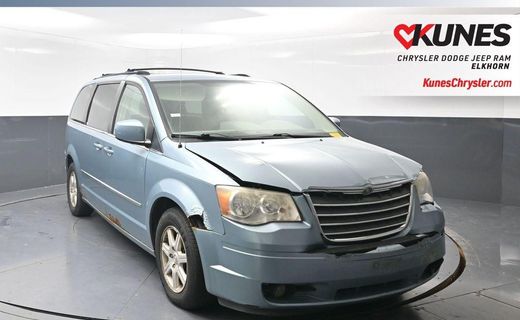 2009 Chrysler Town AND Country
