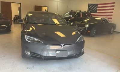2017 Tesla Model S 75