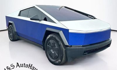 2024 Tesla Cybertruck Base