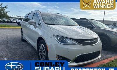 2020 Chrysler Pacifica Touring L Plus