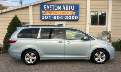 2015 Toyota Sienna LE