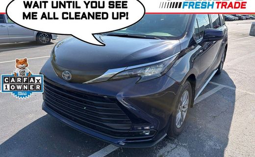 2025 Toyota Sienna XLE