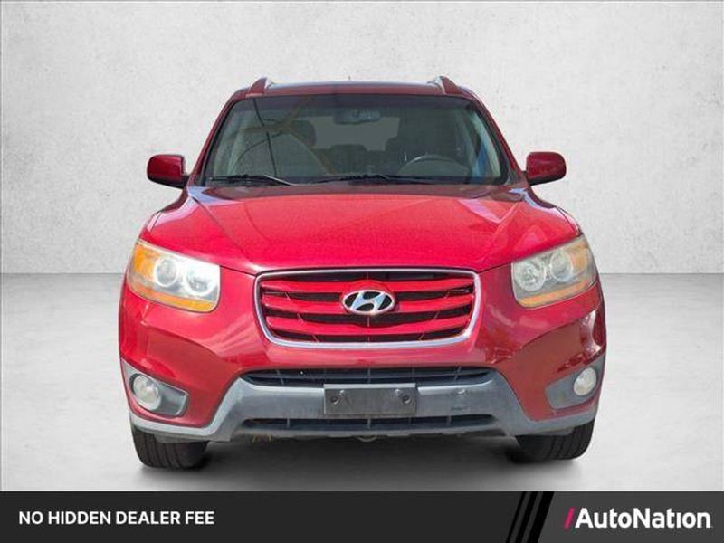 2011 Hyundai Santa FE — a typically priced live listing