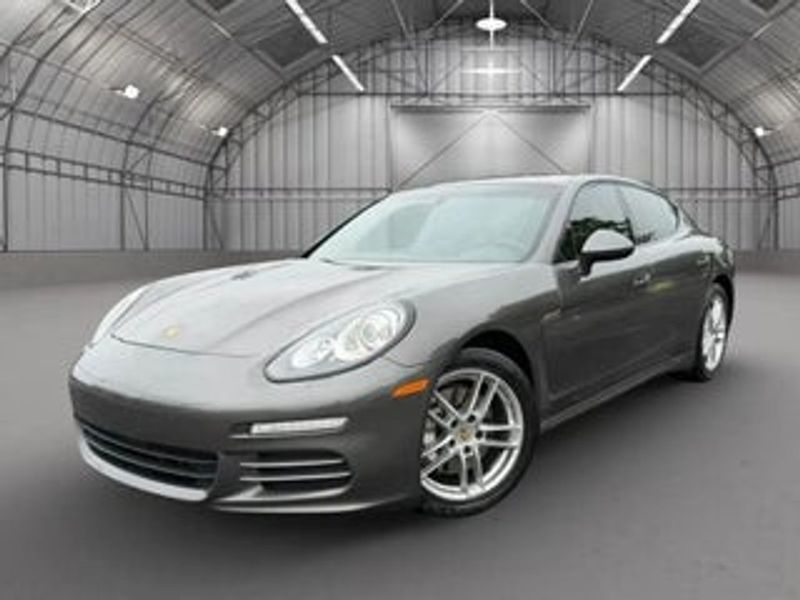 2015 Porsche Panamera — a typically priced live listing