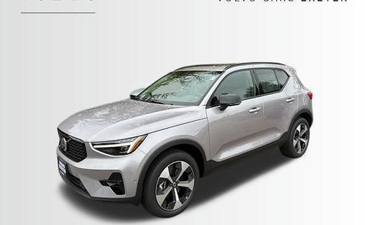2026 Volvo XC40 Plus Dark