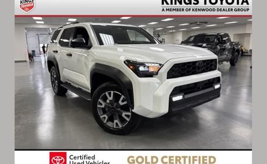 2025 Toyota 4RUNNER SR5