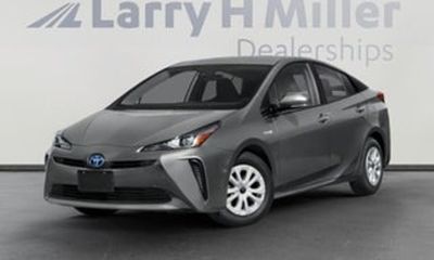 2021 Toyota Prius LE