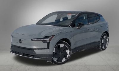 2026 Volvo EX30 Plus