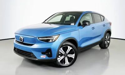 2023 Volvo C40 Plus Dark