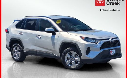 2022 Toyota RAV4 LE