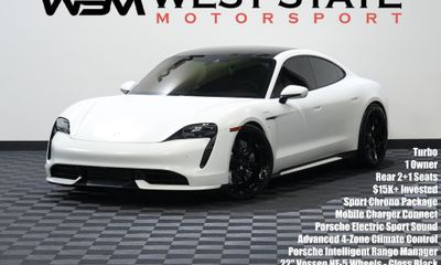 2020 Porsche Taycan Turbo S