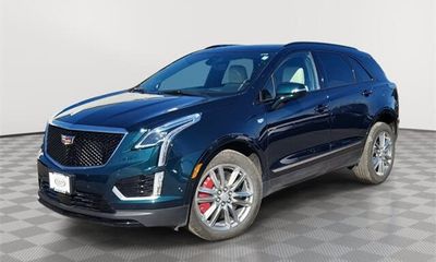 2025 Cadillac XT5 Sport