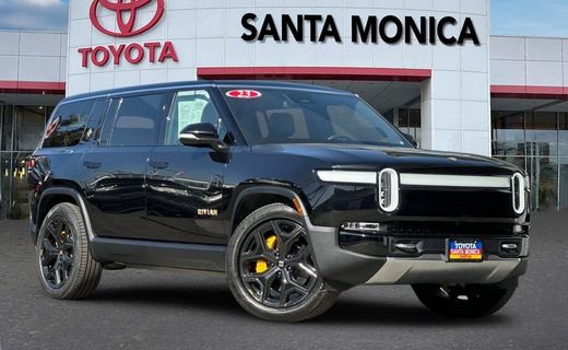 2023 Rivian R1S Adventure