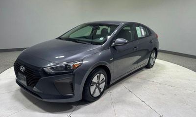 2018 Hyundai Ioniq Blue HEV