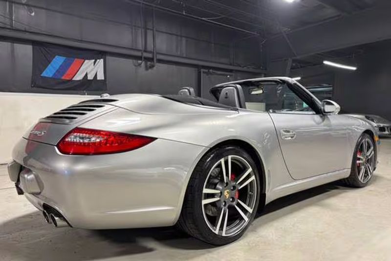 2011 Porsche 911 — a typically priced live listing