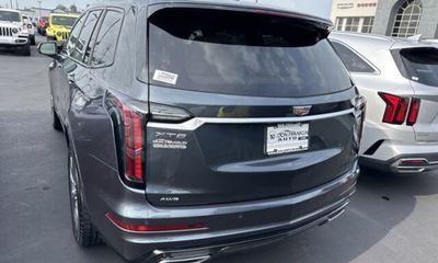 2020 Cadillac XT6 Sport