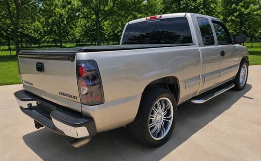 2001 Chevrolet Silverado LS