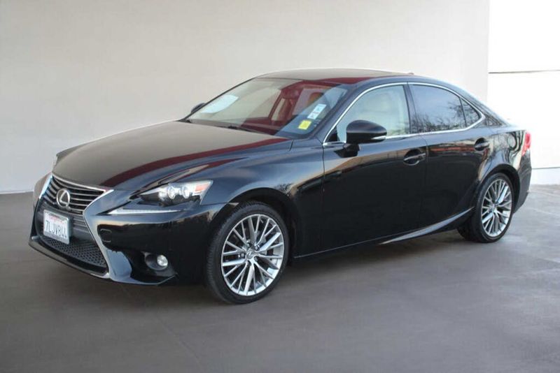2015 Lexus IS — a typically priced live listing