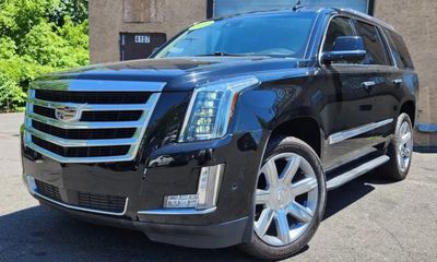 2020 Cadillac Escalade Premium Luxury