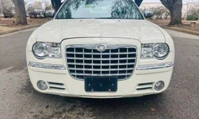 2006 Chrysler 300C C