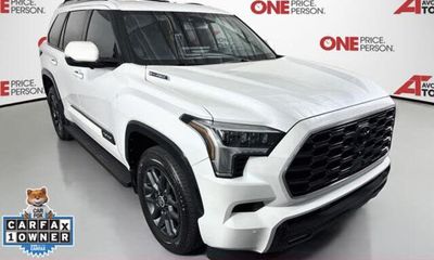 2024 Toyota Sequoia Platinum