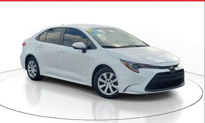 2025 Toyota Corolla LE