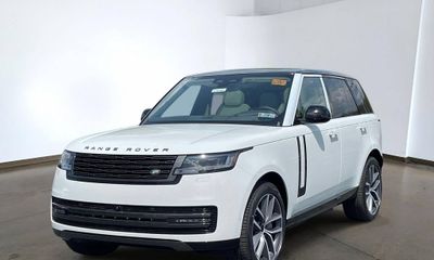 2026 Land Rover Range SE