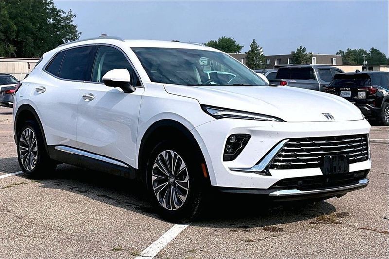 2024 Buick Envision — a typically priced live listing