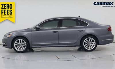 2017 Volkswagen Passat SEL Premium