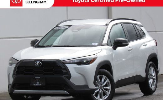 2026 Toyota Corolla Cross LE