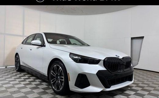 2027 BMW 550E xDrive