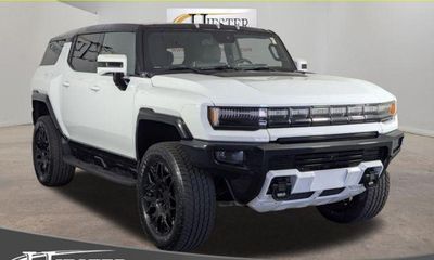 2024 GMC Hummer EV SUV 2X