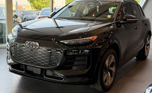 2025 Audi Q6 Premium Plus
