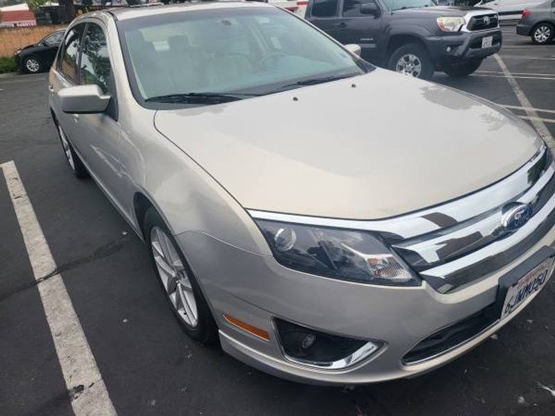 2010 Ford Fusion — a typically priced live listing
