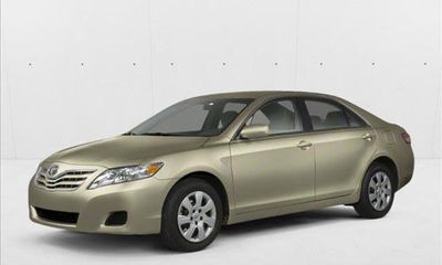 2010 Toyota Camry LE