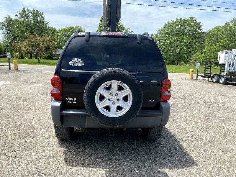 2004 Jeep Liberty — a typically priced live listing